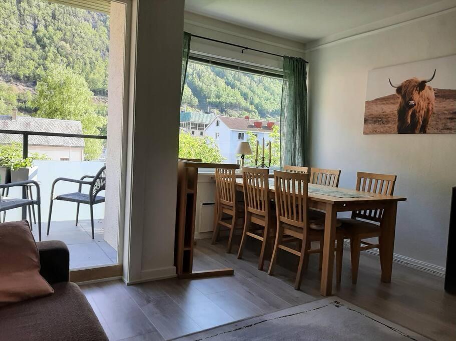 Apartment 2 Sleeping Rooms In Rjukan Buitenkant foto